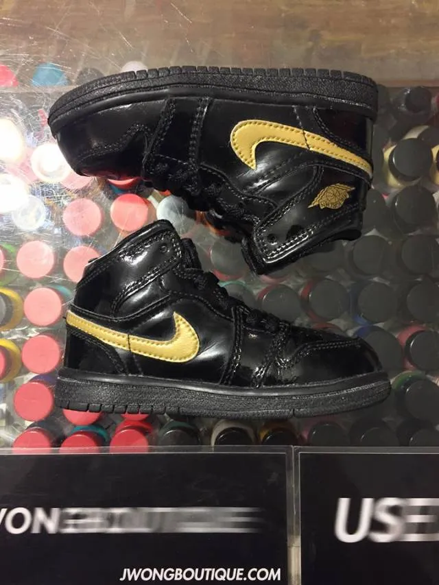 2003 Nike Air Jordan Patent Leather Black Metallic Gold 7C