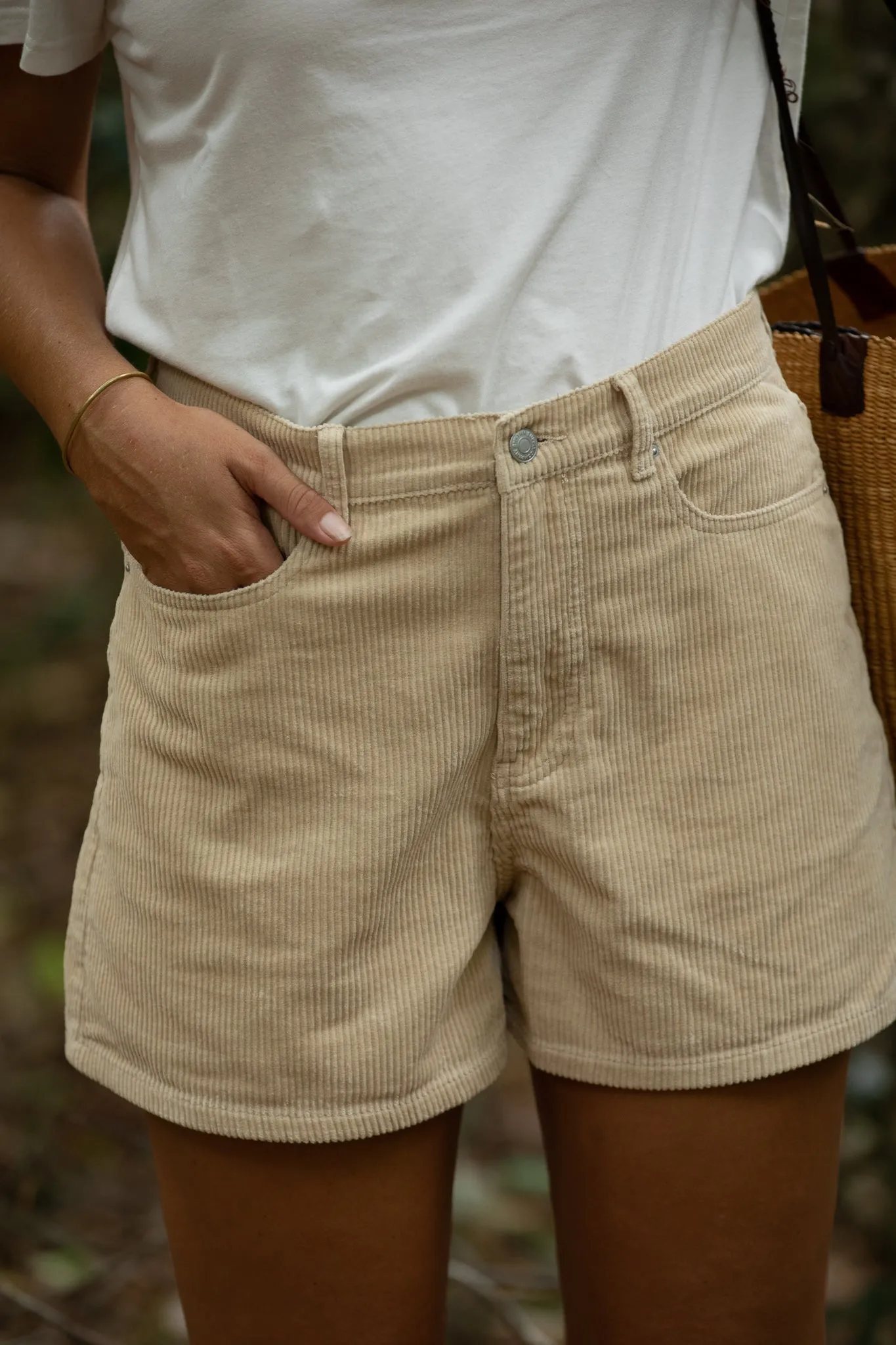 Corduroy  Staple Short Cream