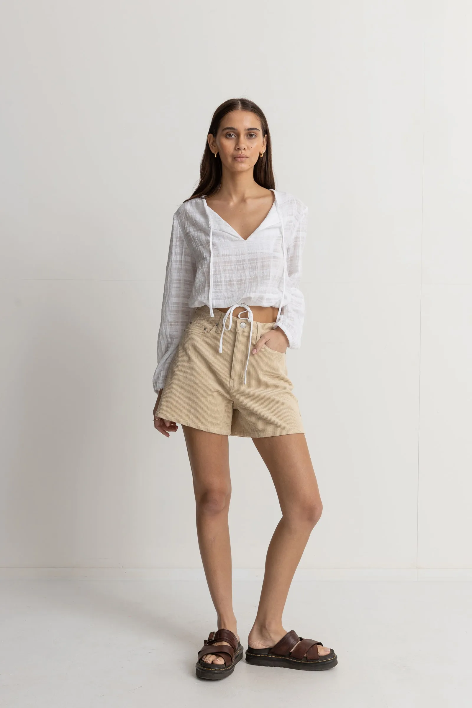 Corduroy  Staple Short Cream