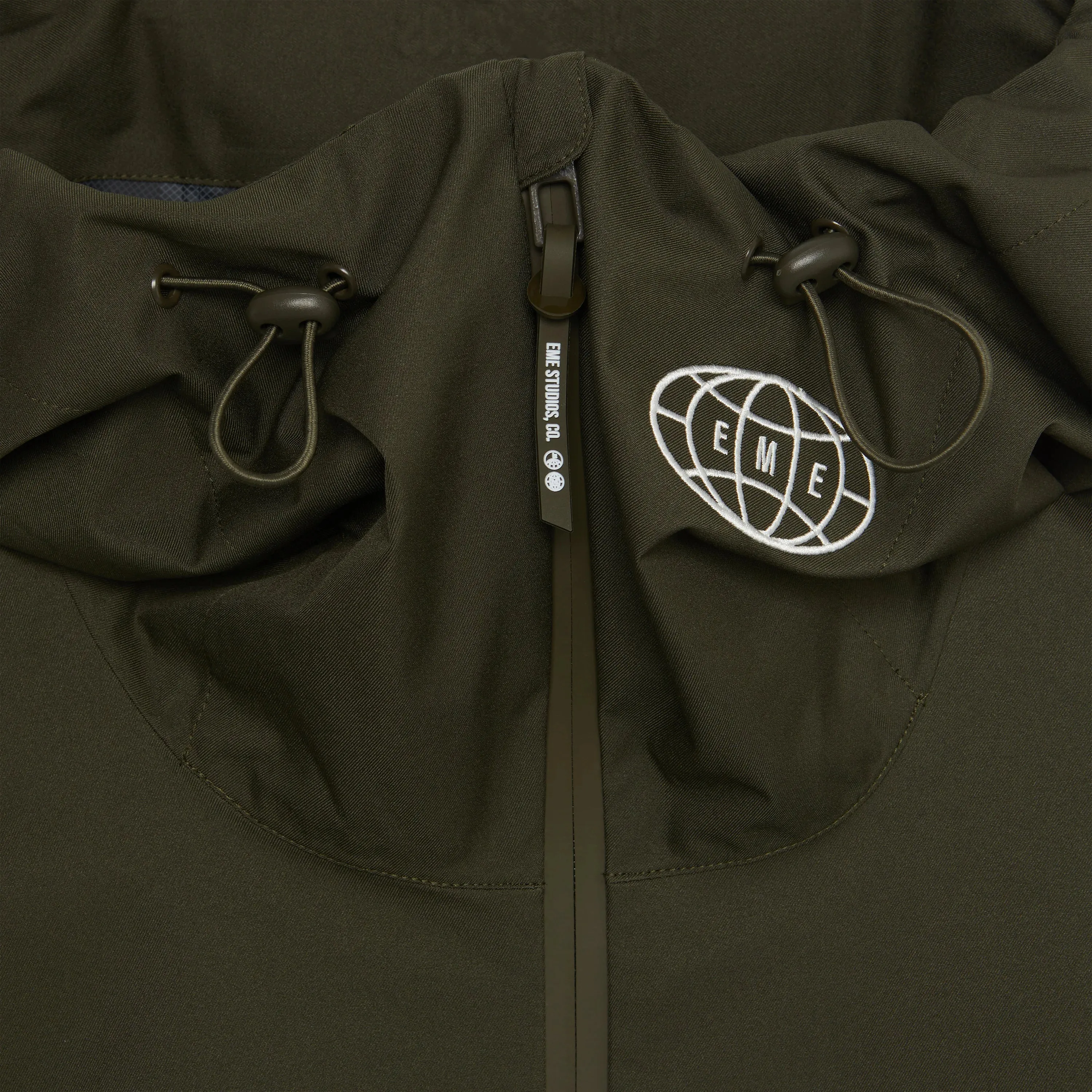 F - 5135 Forest Hunt Windbreaker