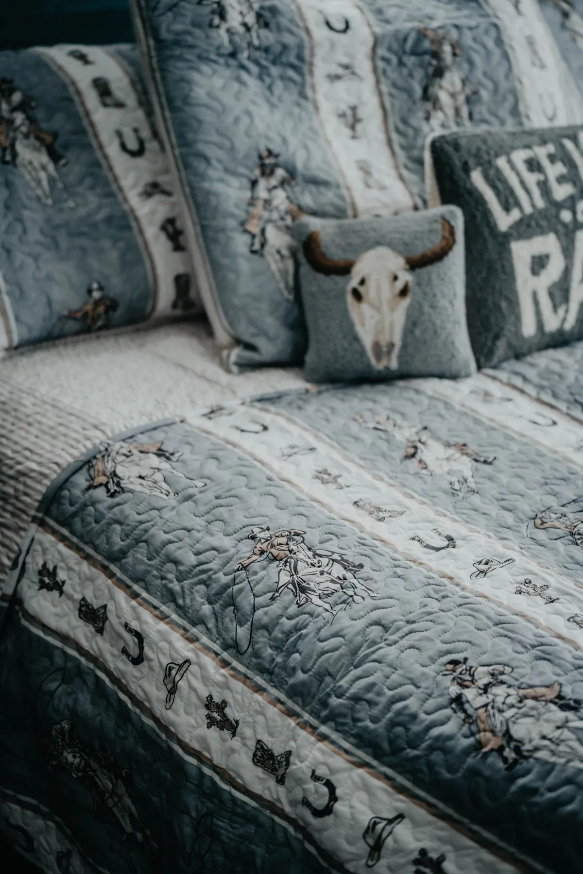 'Marshall' Cowboy Striped Neutral Quilt Set (Twin, Queen, King)