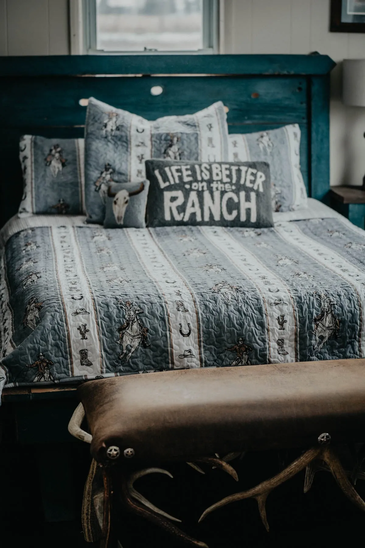 'Marshall' Cowboy Striped Neutral Quilt Set (Twin, Queen, King)