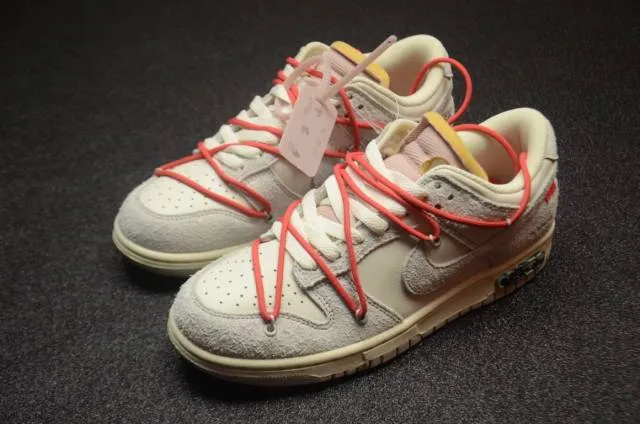 Nike Dunk Low Off-White Lot 11