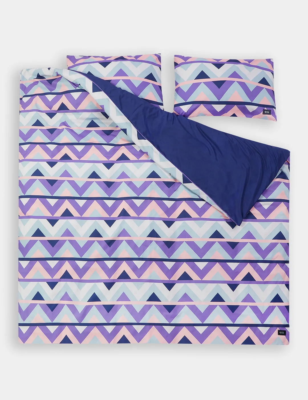 Polar Retro Pattern Double Duvet & Pillowcase Set