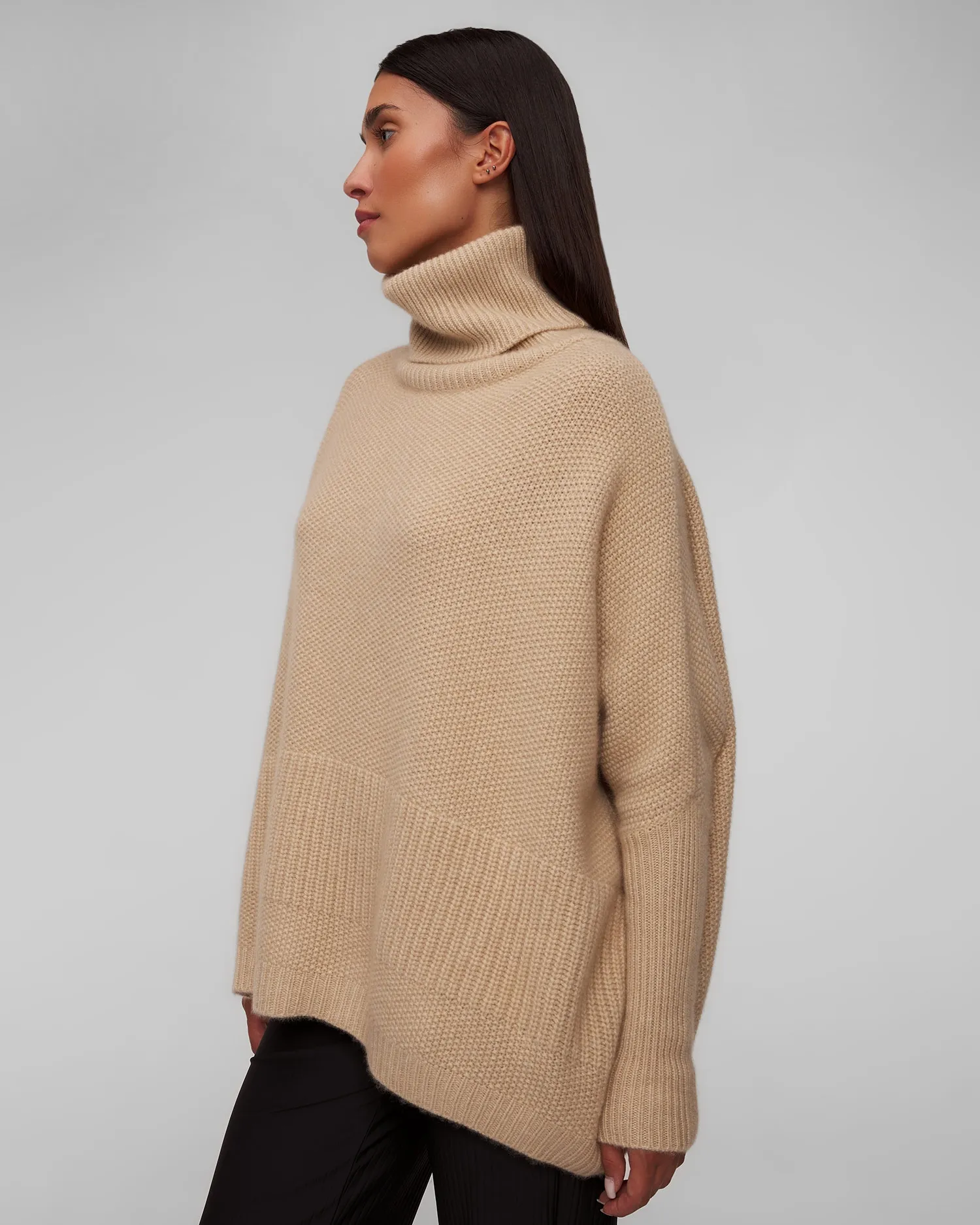 Women's beige cashmere turtleneck Kujten Luani F2489-2