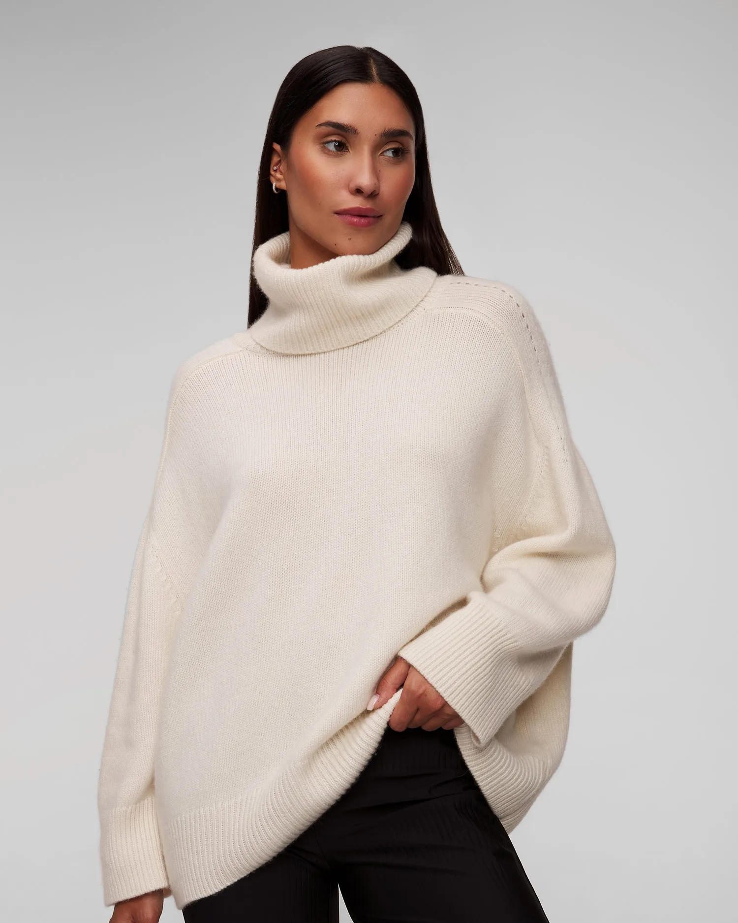 Women's white cashmere turtleneck Kujten Diana F2797-2227