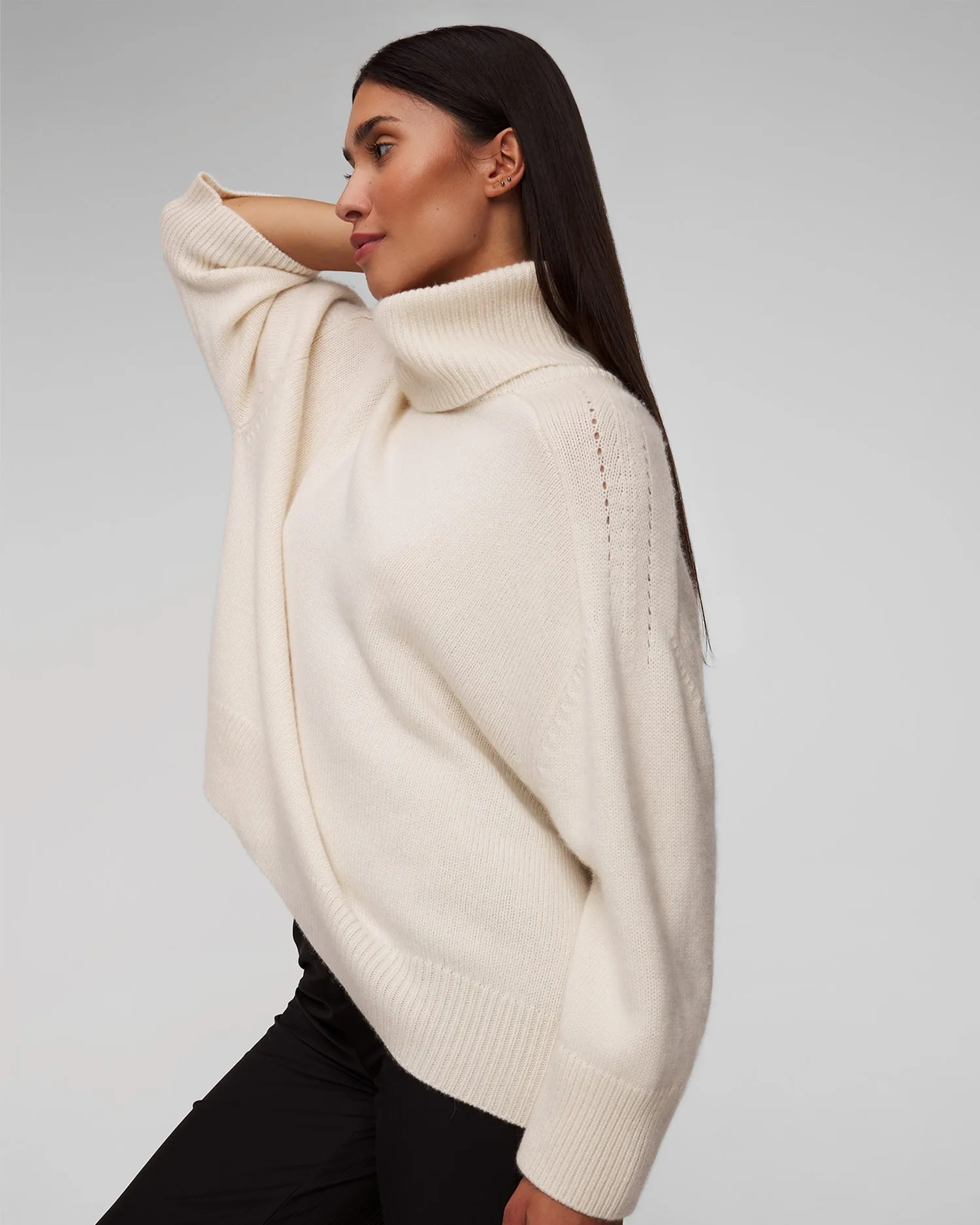 Women's white cashmere turtleneck Kujten Diana F2797-2227