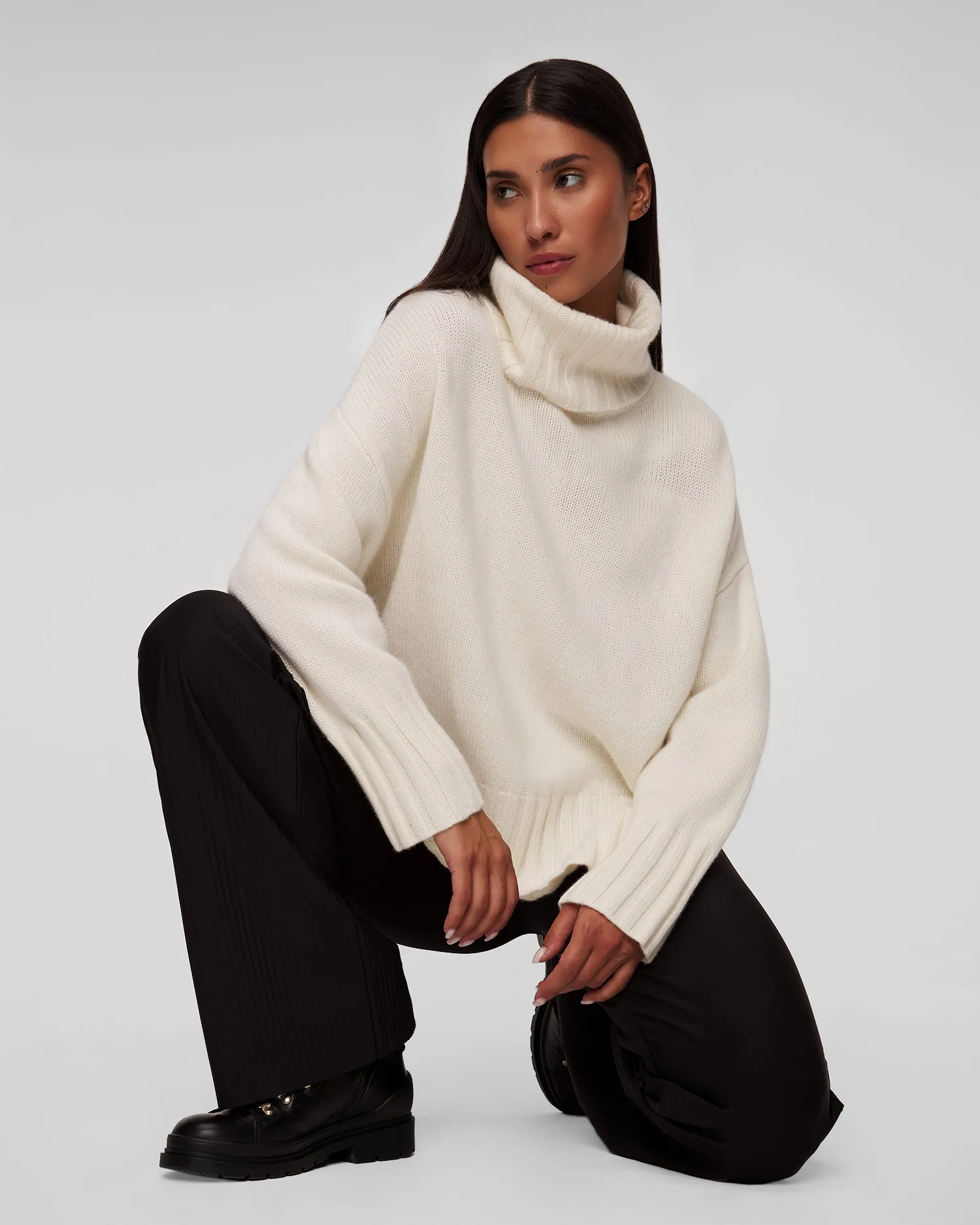 Women's white cashmere turtleneck  Kujten Yoko F2621-755