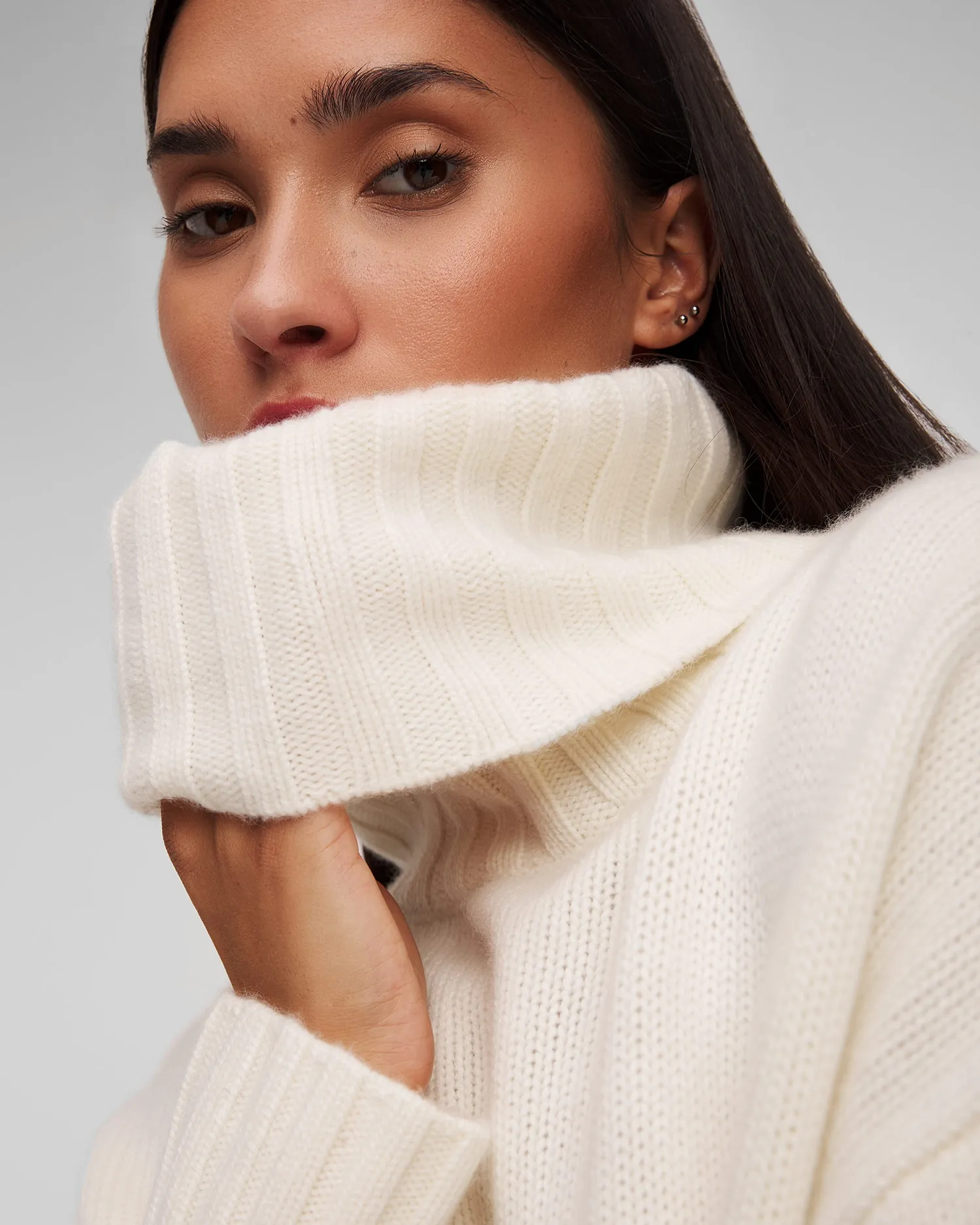 Women's white cashmere turtleneck  Kujten Yoko F2621-755