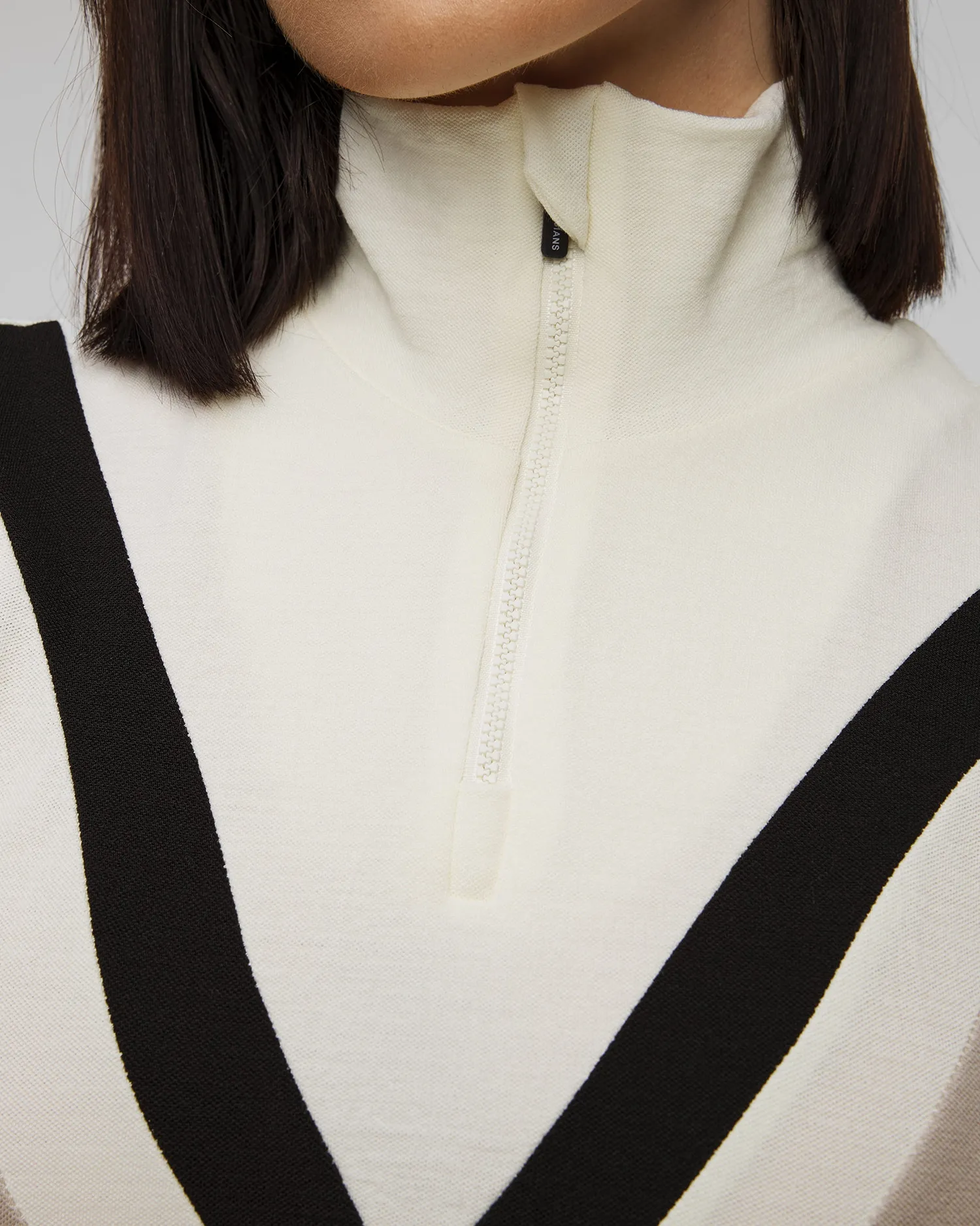 Women's white turtleneck with a zip We Norwegians Voss 1921-75